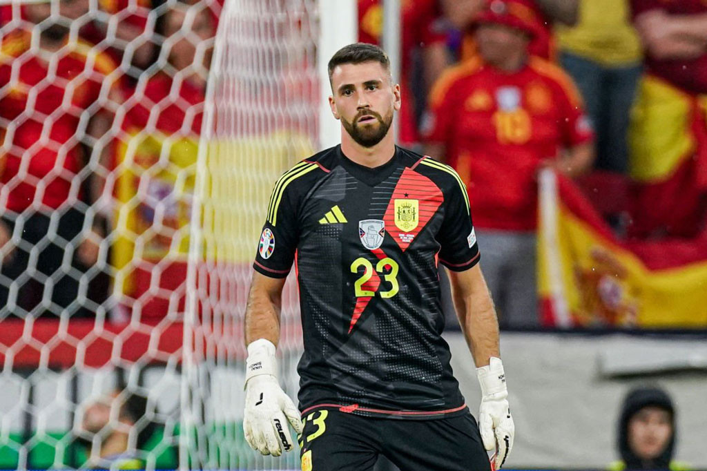 Thủ môn: Unai Simon (Tây Ban Nha). Thủ môn: Unai Simon (Tây Ban Nha).