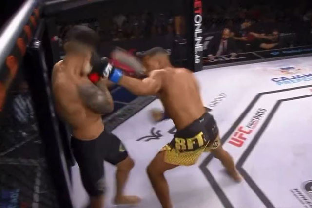 Jefferson Nascimento ra đòn chính xác. Jefferson Nascimento ra đòn chính xác.