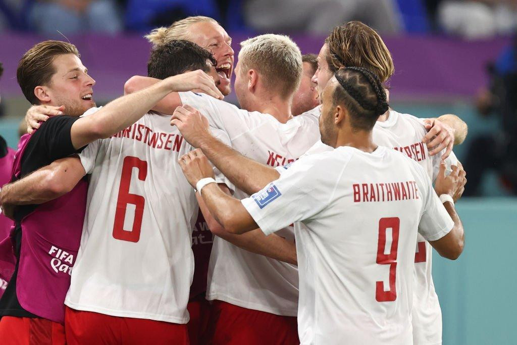 Đan Mạch đang thất thế trong cuộc đua với Australia.
