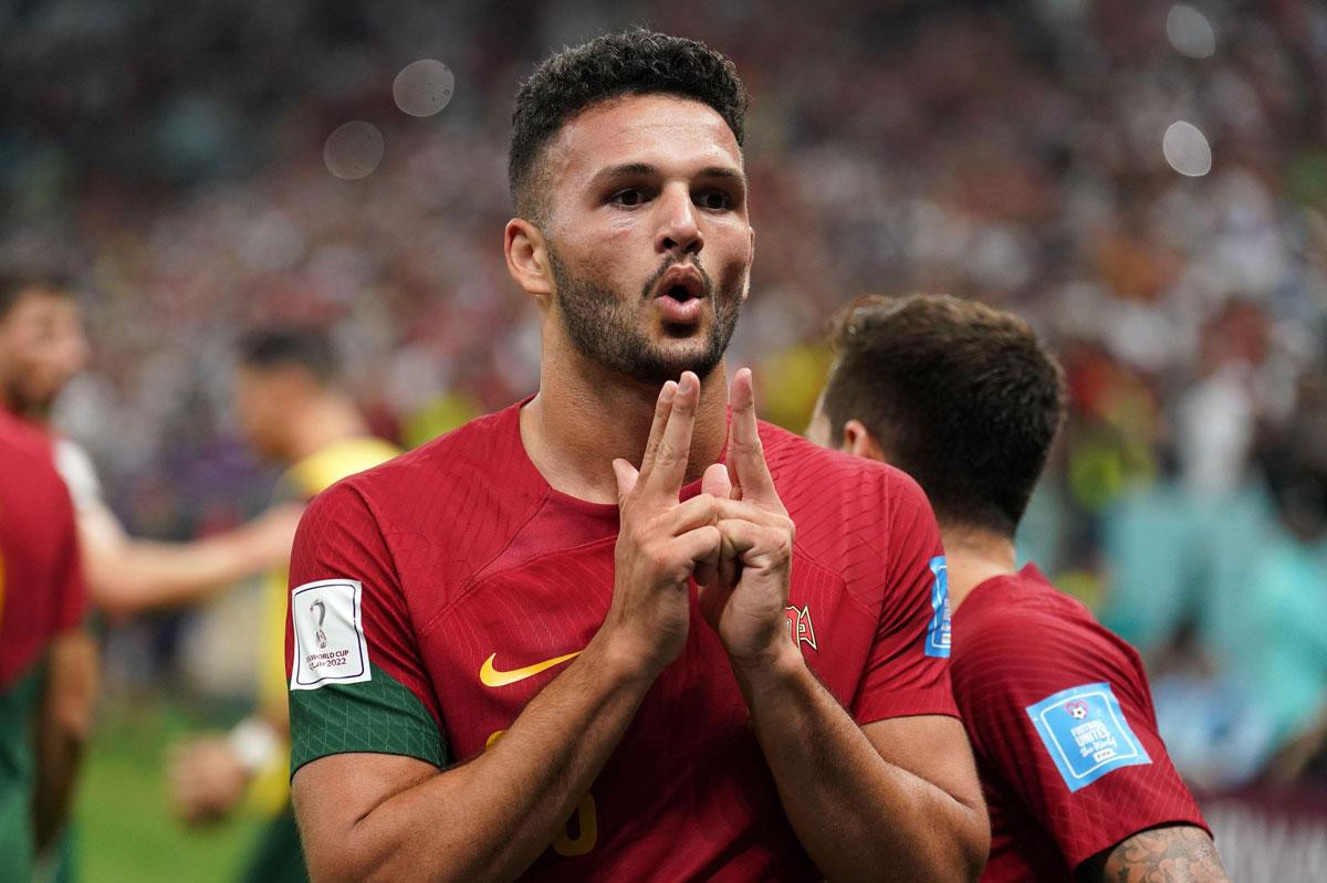 Goncalo Ramos thi đấu chói sáng khi được đá chính thay Ronaldo. Goncalo Ramos thi đấu chói sáng khi được đá chính thay Ronaldo.