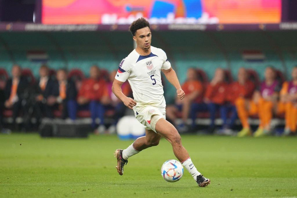 =4. Antonee Robinson (Mỹ, vận tốc tối đa: 35,39 km/h). =4. Antonee Robinson (Mỹ, vận tốc tối đa: 35,39 km/h).