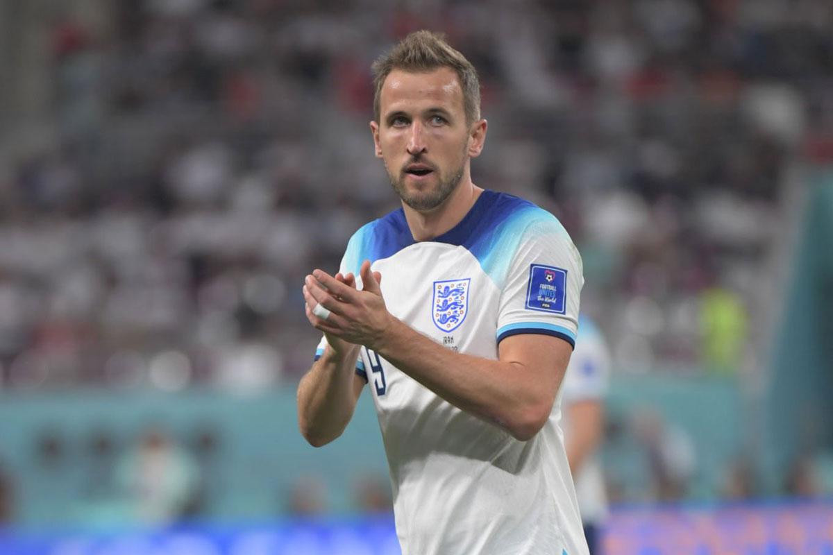 Harry Kane không thể ghi bàn vào lưới Iran.