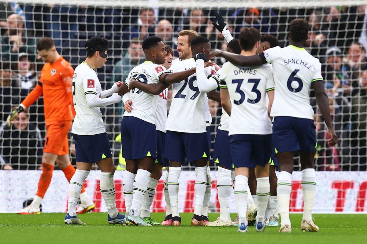 10. Tottenham (tổng giá trị đội hình: 688,3 triệu euro). 10. Tottenham (tổng giá trị đội hình: 688,3 triệu euro).