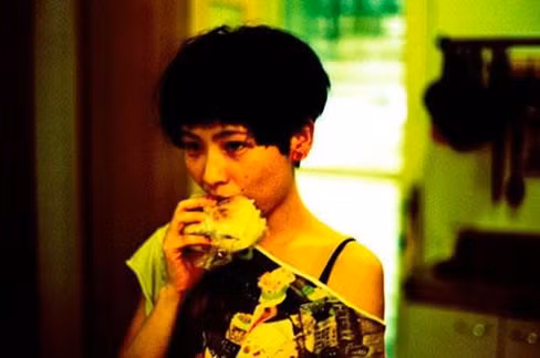 Và những lúc các nhân vật ở một mình.