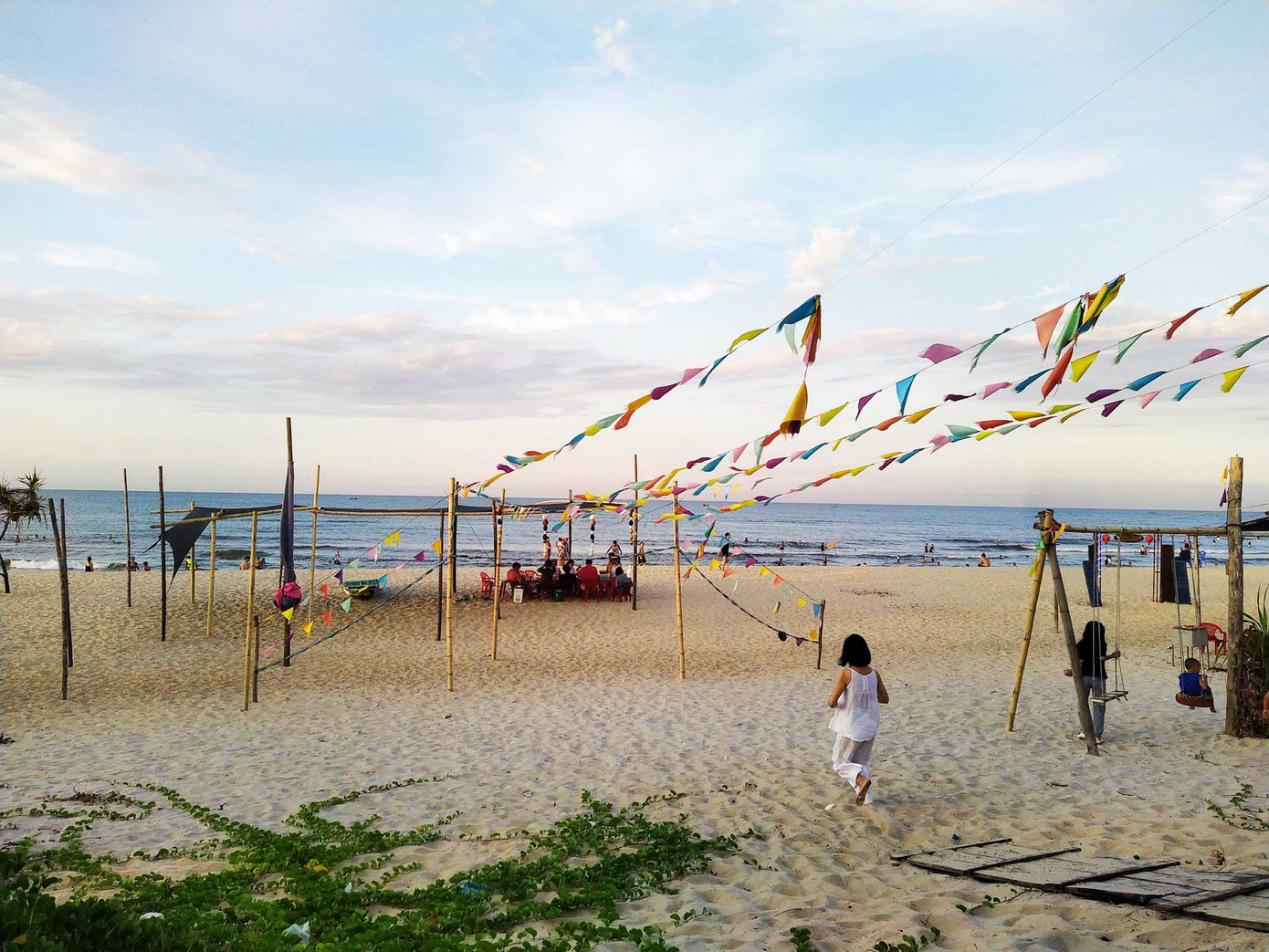 Buổi chiều bình yên. Buổi chiều bình yên.