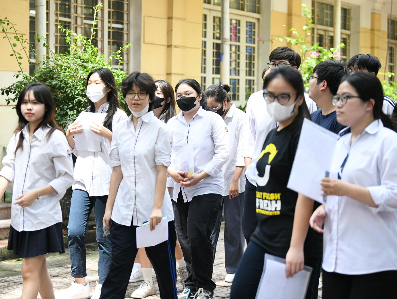 Hơn 1 triệu thí sinh làm thủ tục thi tốt nghiệp ảnh 34 Hơn 1 triệu thí sinh làm thủ tục thi tốt nghiệp ảnh 34