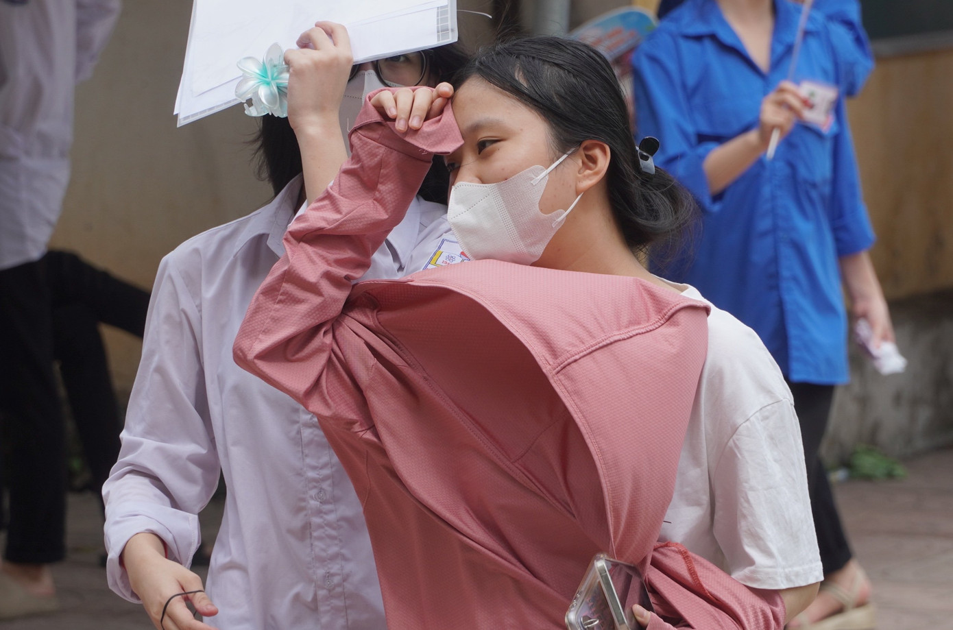 Hơn 1 triệu thí sinh làm thủ tục thi tốt nghiệp ảnh 82 Hơn 1 triệu thí sinh làm thủ tục thi tốt nghiệp ảnh 82