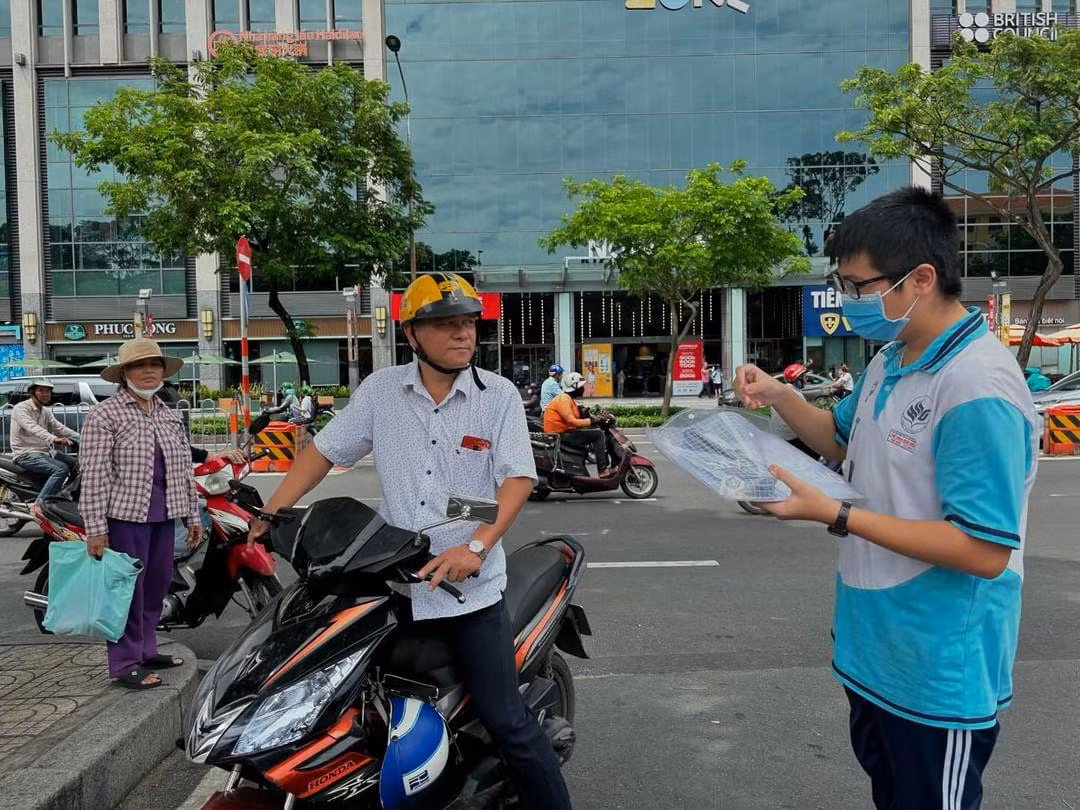 Hơn 1 triệu thí sinh làm thủ tục thi tốt nghiệp ảnh 8