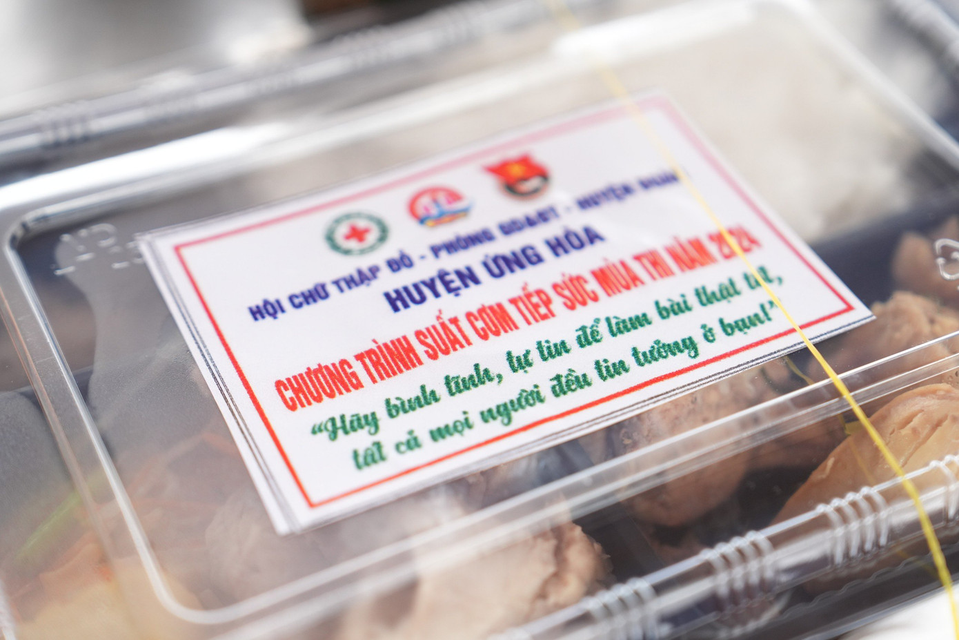 CẬP NHẬT: Sỹ tử làm xong môn Toán, tự tin đạt 8 điểm ảnh 16 CẬP NHẬT: Sỹ tử làm xong môn Toán, tự tin đạt 8 điểm ảnh 16