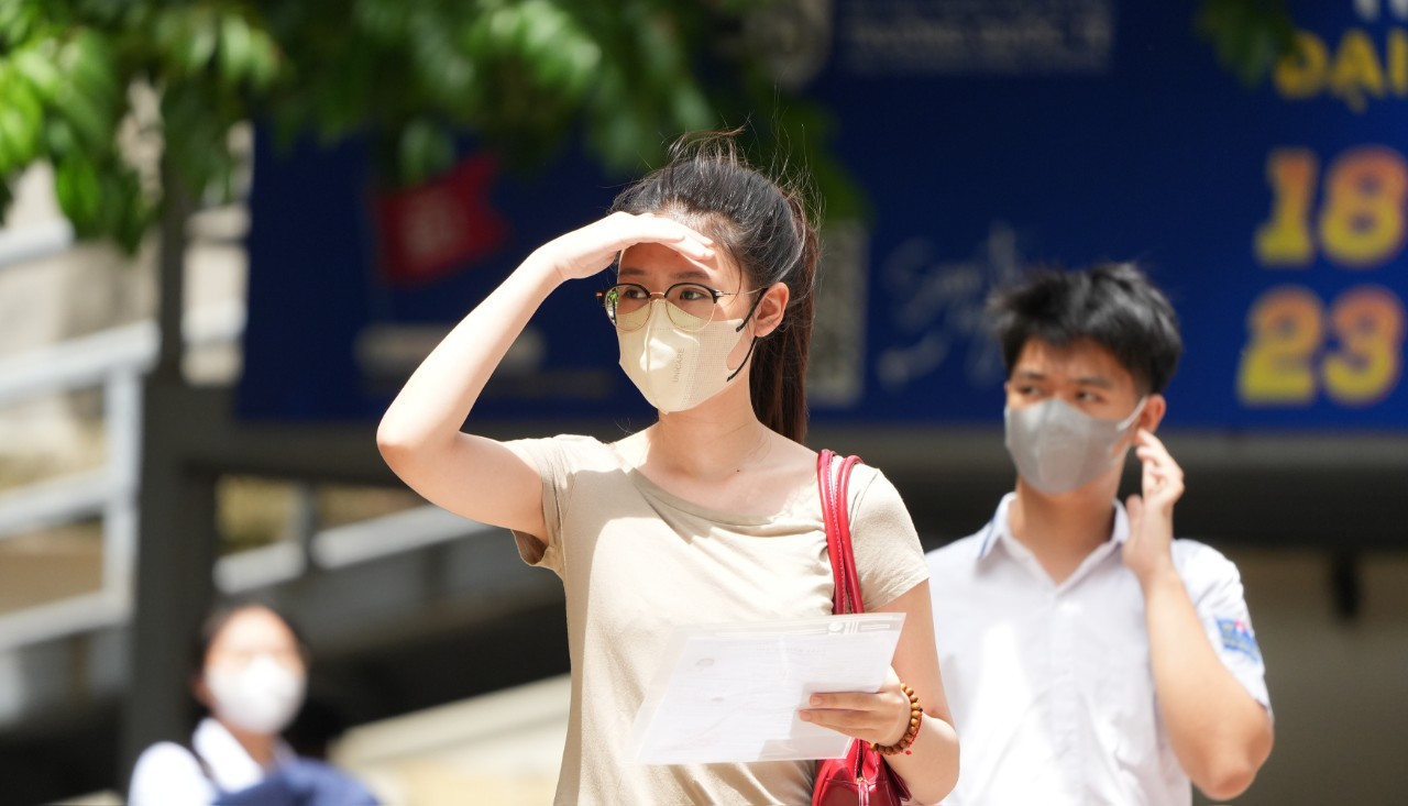 Hơn 1 triệu thí sinh làm thủ tục thi tốt nghiệp ảnh 15 Hơn 1 triệu thí sinh làm thủ tục thi tốt nghiệp ảnh 15