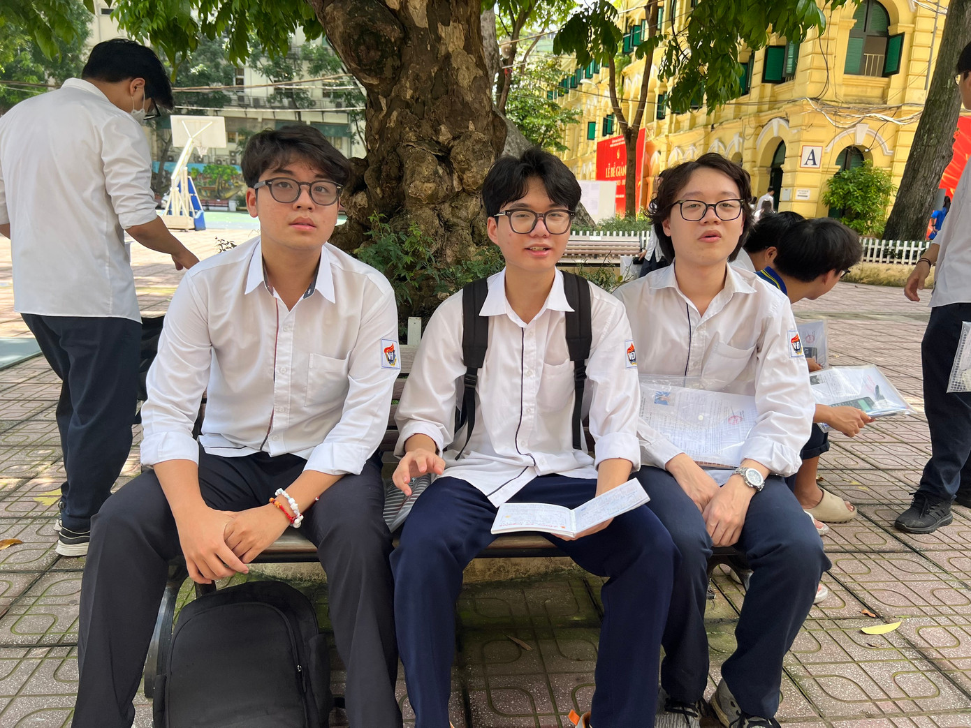 Thí sinh tại điểm thi trường THPT Việt Đức Thí sinh tại điểm thi trường THPT Việt Đức