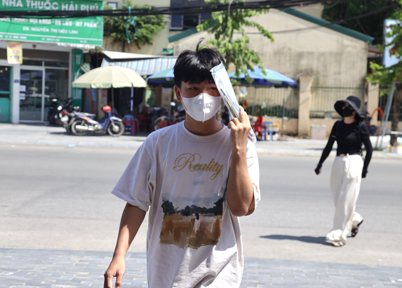 Thí sinh hoàn thành thi tốt nghiệp, tự tin sẽ có nhiều điểm 10 Ngoại ngữ ảnh 11 Thí sinh hoàn thành thi tốt nghiệp, tự tin sẽ có nhiều điểm 10 Ngoại ngữ ảnh 11