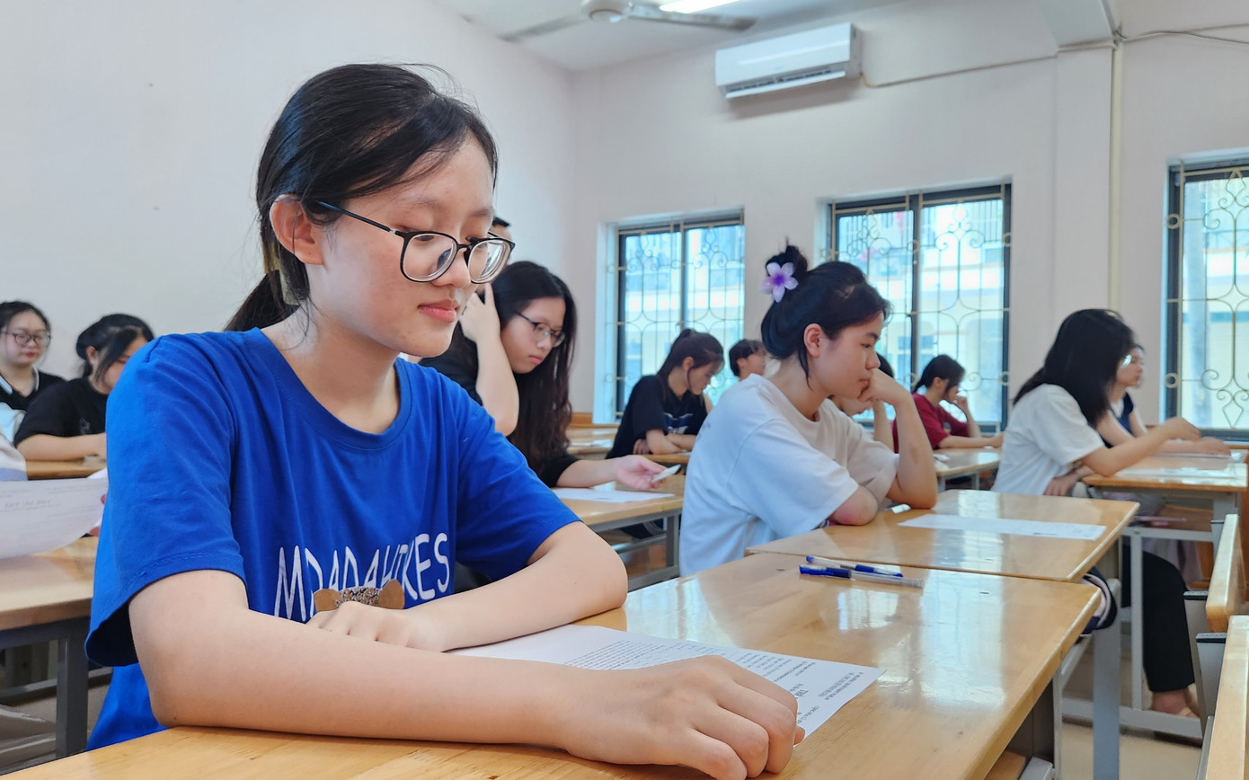 Hơn 1 triệu thí sinh làm thủ tục thi tốt nghiệp ảnh 73 Hơn 1 triệu thí sinh làm thủ tục thi tốt nghiệp ảnh 73