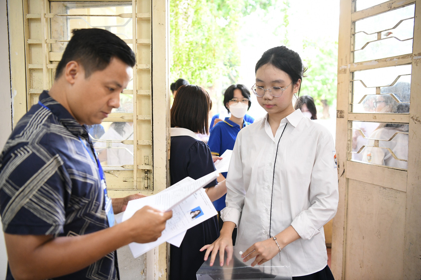 Hơn 1 triệu thí sinh làm thủ tục thi tốt nghiệp ảnh 58 Hơn 1 triệu thí sinh làm thủ tục thi tốt nghiệp ảnh 58