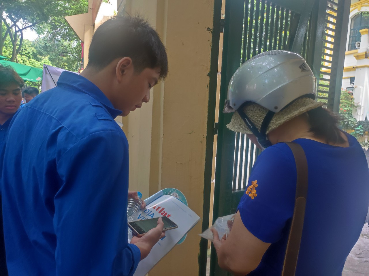 Bài thi tổ hợp vừa sức, sỹ tử phấn khởi tự tin đạt điểm cao ảnh 33 Bài thi tổ hợp vừa sức, sỹ tử phấn khởi tự tin đạt điểm cao ảnh 33