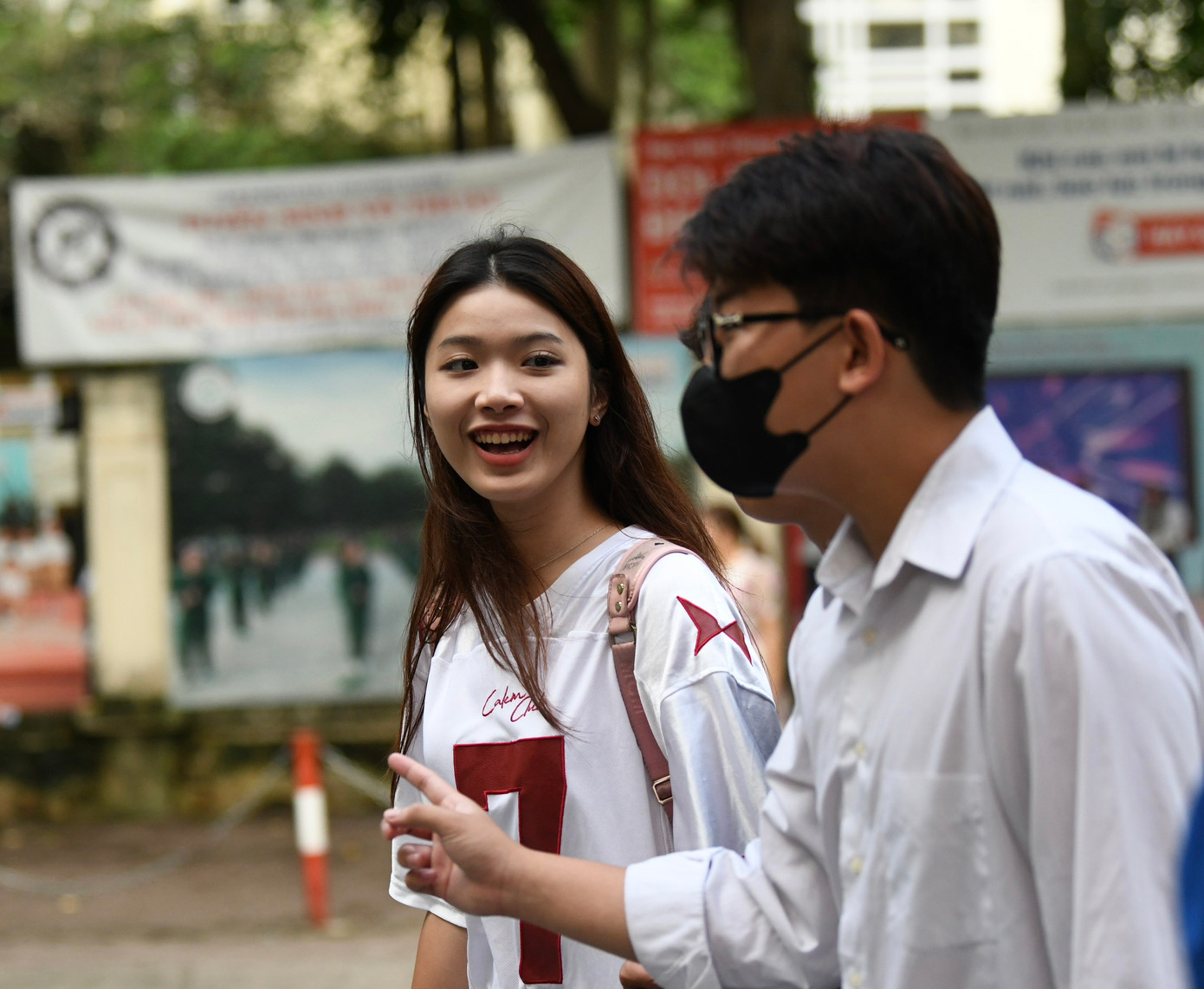 Bài thi tổ hợp vừa sức, sỹ tử phấn khởi tự tin đạt điểm cao ảnh 17 Bài thi tổ hợp vừa sức, sỹ tử phấn khởi tự tin đạt điểm cao ảnh 17