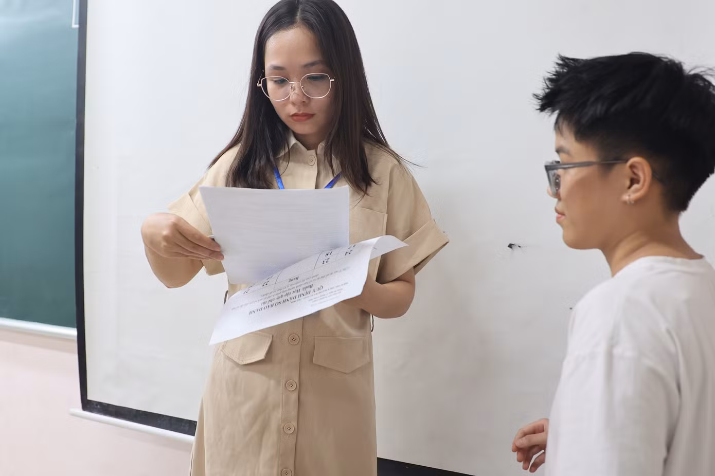 Hơn 1 triệu thí sinh làm thủ tục thi tốt nghiệp ảnh 48