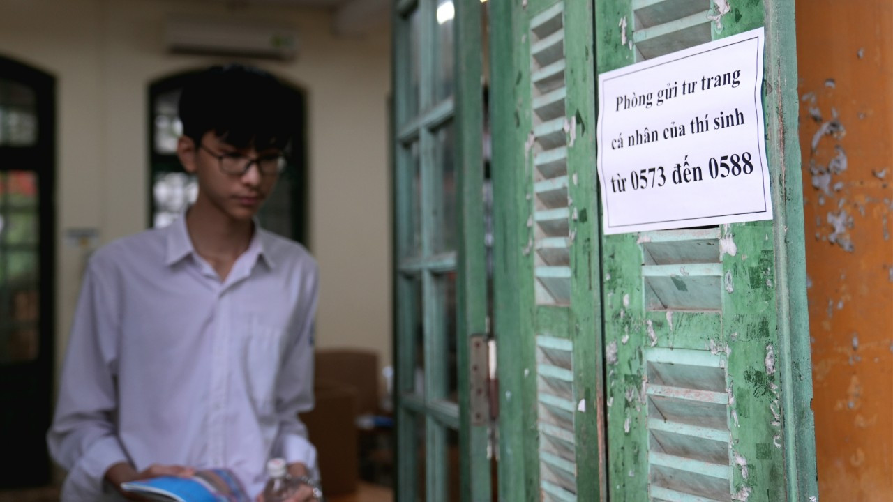 Bài thi tổ hợp vừa sức, sỹ tử phấn khởi tự tin đạt điểm cao ảnh 13 Bài thi tổ hợp vừa sức, sỹ tử phấn khởi tự tin đạt điểm cao ảnh 13