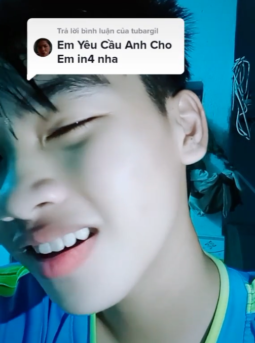 Mắt nheo lại cùng nụ cười lệch miệng chính là thương hiệu của "Sữa Idol". Nguồn: @pesua.nlqda Mắt nheo lại cùng nụ cười lệch miệng chính là thương hiệu của "Sữa Idol". Nguồn: @pesua.nlqda