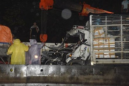 BẢN TIN ATGT: Hai vợ chồng gặp nạn khi đi mời đám cưới ảnh 3