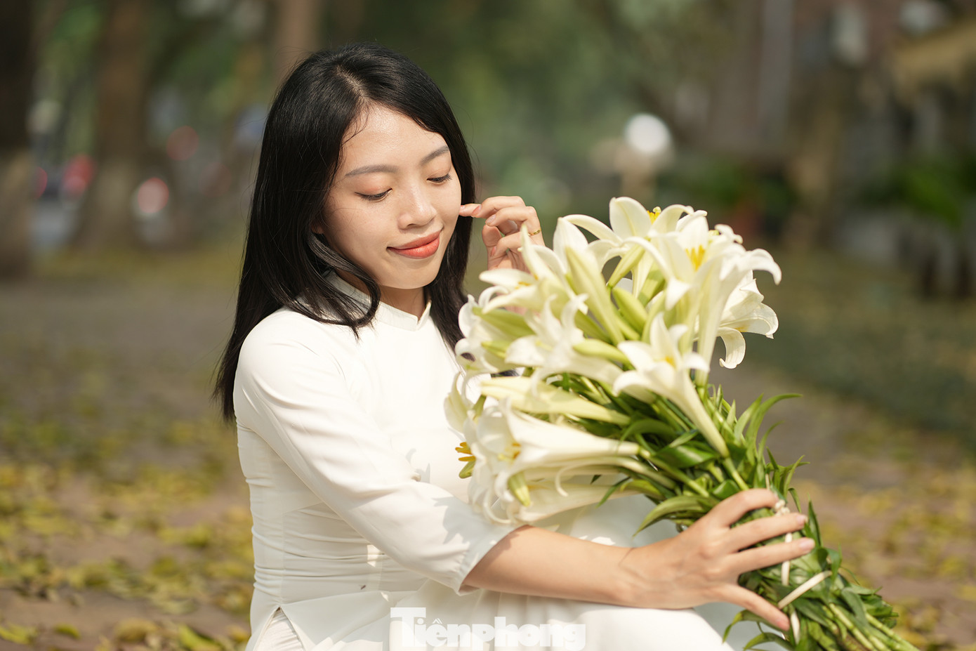 Và không thể thiếu hoa loa kèn - loài hoa của tháng tư của Hà Nội.