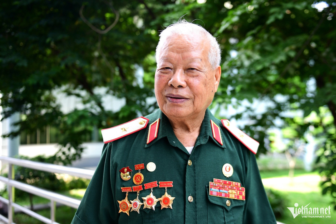 Thiếu tướng Nguyễn Ngọc Doanh bên lề hội thảo khoa học cấp quốc gia "Đại thắng mùa Xuân 1975 với kỷ nguyên phát triển mới của dân tộc Việt Nam" ngày 20/4 vừa qua tại TPHCM. Ảnh: Nguyễn Huế.