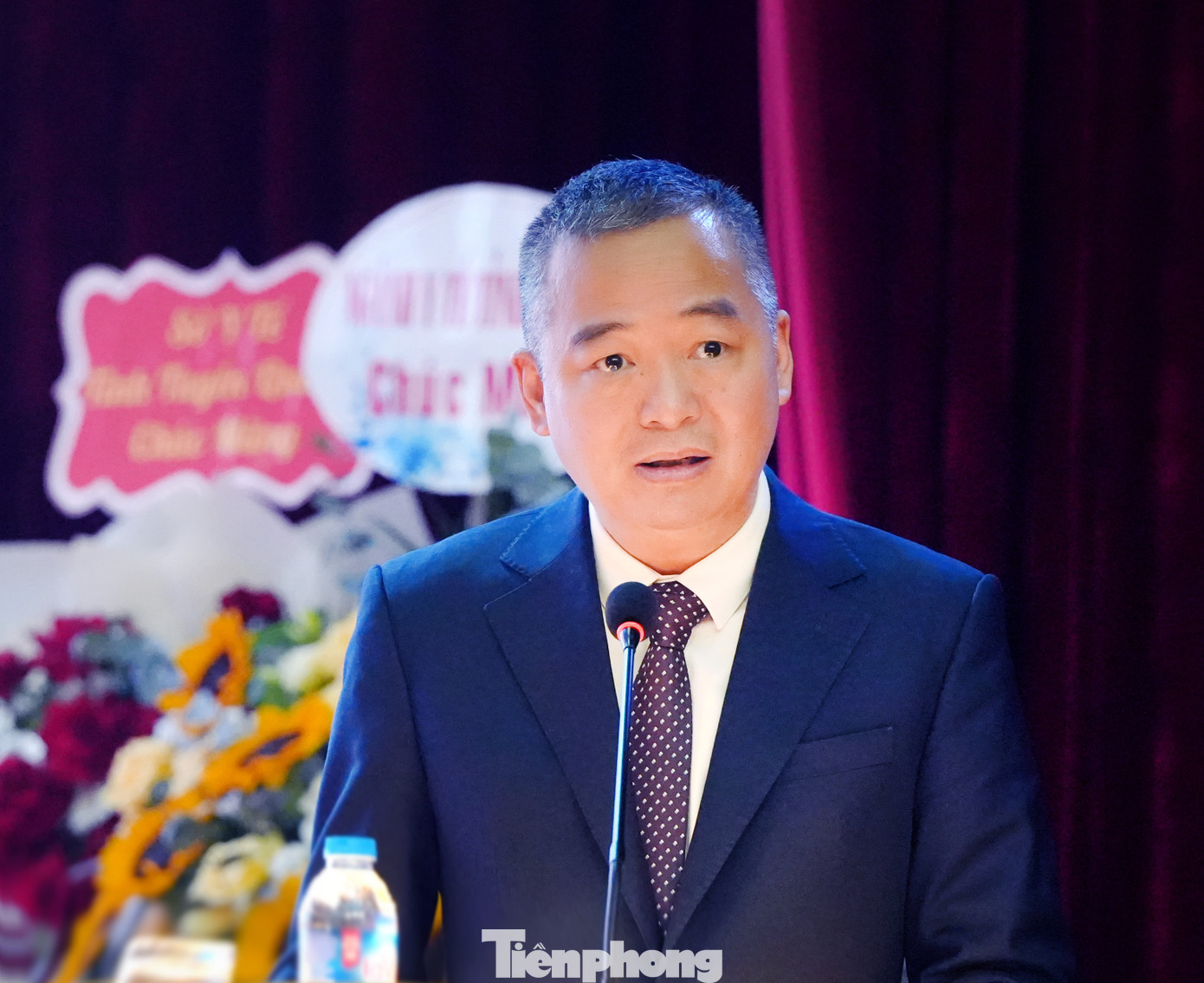 PGS.TS Nguyễn Lân Hiếu phát biểu tại buổi lễ.