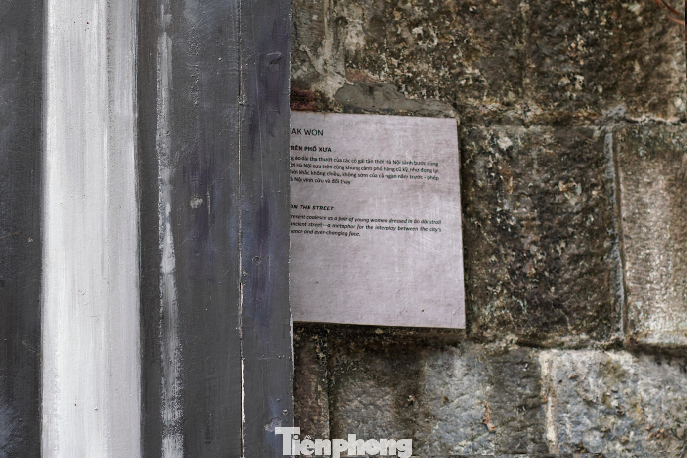 Có bảng chú thích bị mờ, hư hỏng. Có bảng chú thích bị mờ, hư hỏng.