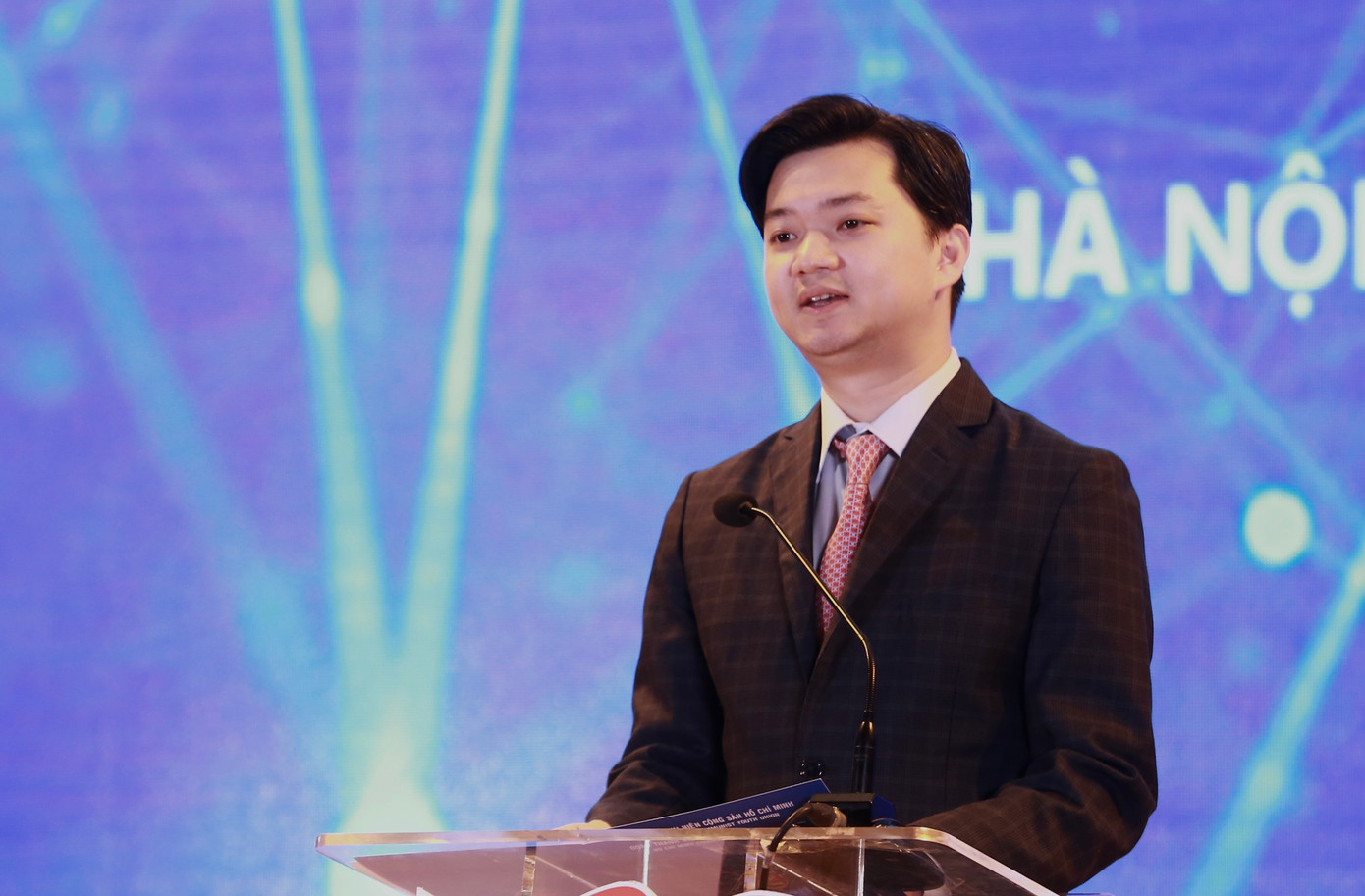 Anh Nguyễn Minh Triết, Bí thư T.Ư Đoàn, Chủ tịch T.Ư Hội SVVN Anh Nguyễn Minh Triết, Bí thư T.Ư Đoàn, Chủ tịch T.Ư Hội SVVN