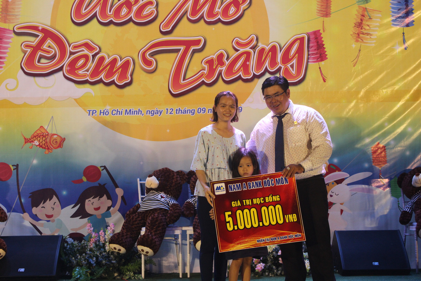 Nam A Bank cùng thiếu nhi đón mùa trung thu ấm áp và tràn ngập ước mơ ảnh 5