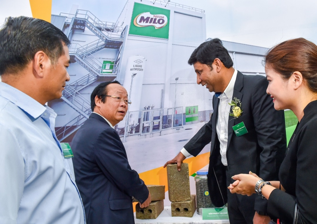 PRO Việt Nam hợp tác với Bộ Tài nguyên và Môi trường vì môi trường bền vững ảnh 1