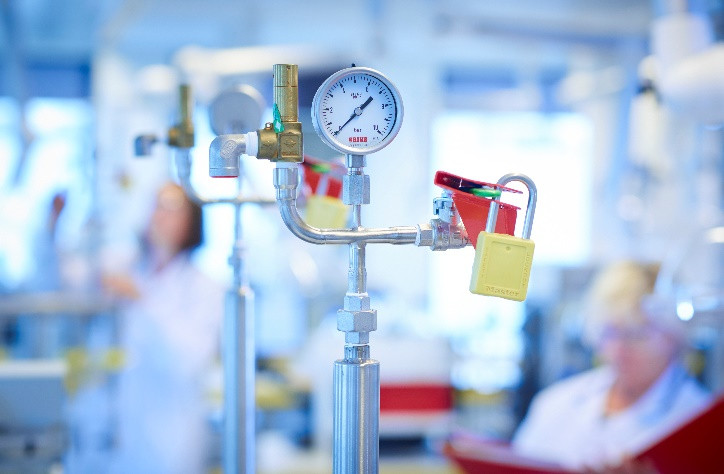 Cô gái Hà Lan: 7 nguyên tắc vàng để mang đến hộp sữa tươi an toàn, chất lượng ảnh 2