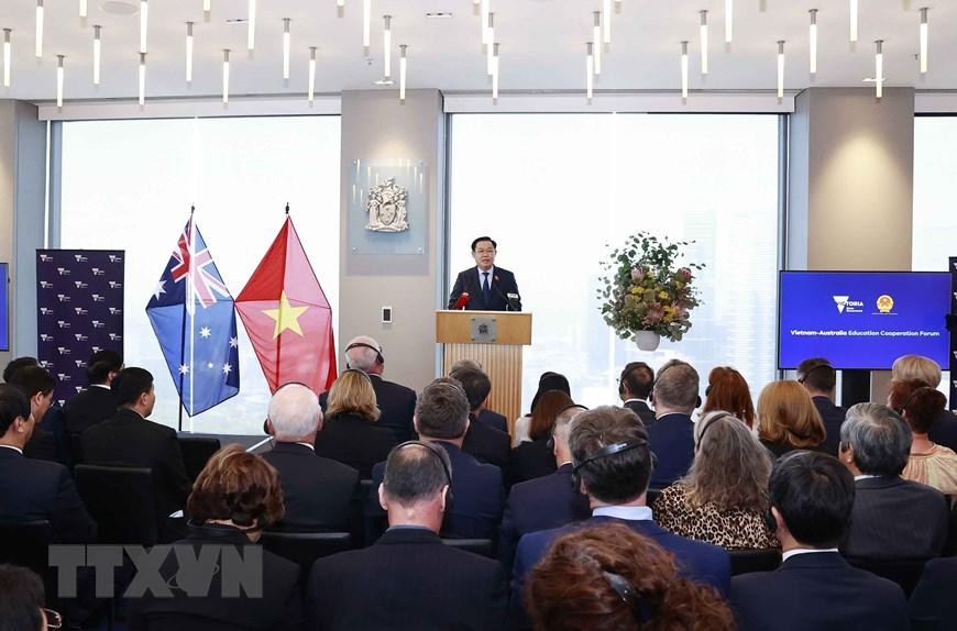 Trong chương trình thăm chính thức Australia, sáng 2/12/2022, tại thành phố Melbourne, Chủ tịch Quốc hội Vương Đình Huệ dự Diễn đàn hợp tác giáo dục Việt Nam-Australia. (Ảnh: Doãn Tấn/TTXVN)