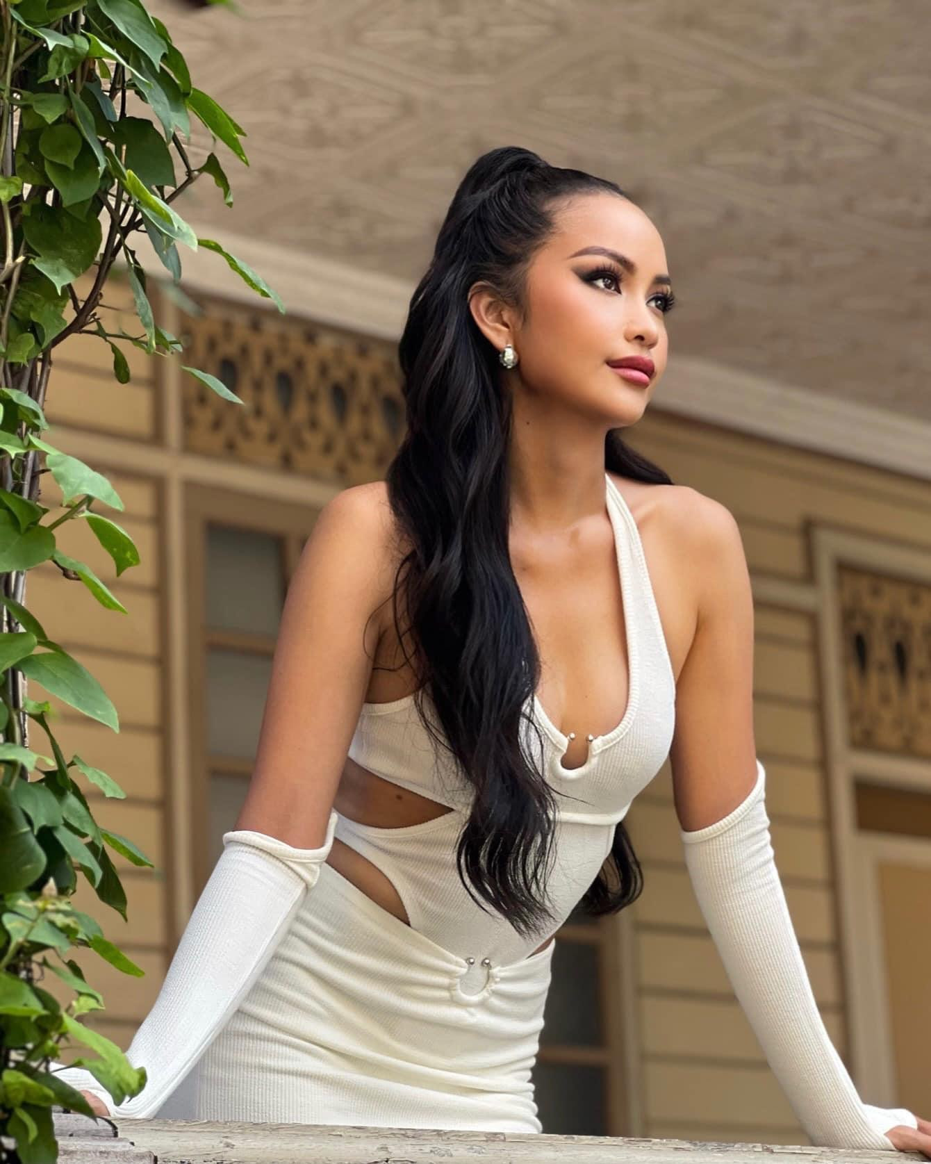 Ngọc Châu và ê-kíp đặt mục tiêu chiến thắng Top 3 Hoa hậu Hoàn vũ 2022. Ảnh: FBNV.