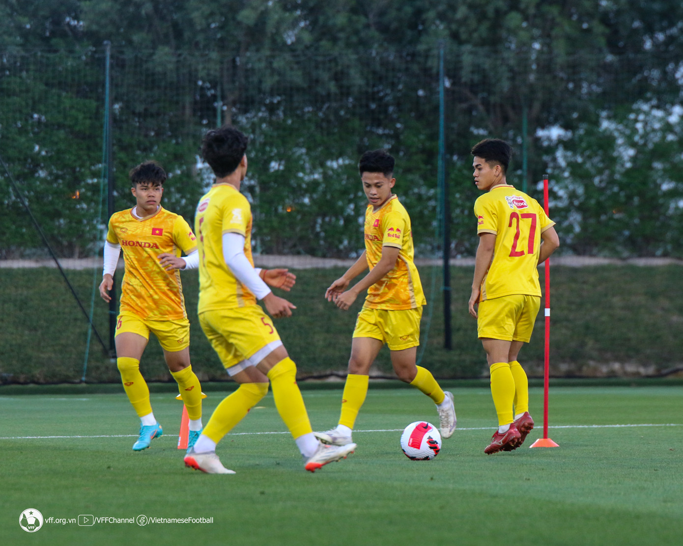 Doha Cup 2023 diễn ra trùng với tháng lễ Ramadan của người Hồi giáo. Trong tháng lễ này, các tín đồ Hồi giáo chỉ bắt đầu ăn uống sau khi mặt trời lặn.