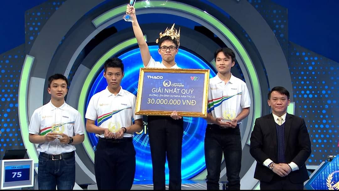 Vũ Bùi Đình Tùng (Chuyên Trần Phú, Hải Phòng) về nhất cuộc thi quý 2 Đường lên đỉnh Olympia Vũ Bùi Đình Tùng (Chuyên Trần Phú, Hải Phòng) về nhất cuộc thi quý 2 Đường lên đỉnh Olympia