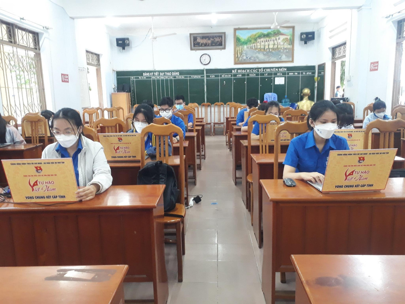 Hình ảnh thí sinh thi chung kết cấp tỉnh, thành phố tại các địa điểm Hình ảnh thí sinh thi chung kết cấp tỉnh, thành phố tại các địa điểm