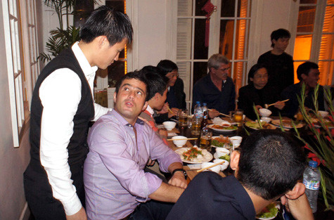 Công Vinh và Tiago Calisto. Tiago từng giúp đỡ Công Vinh rất nhiều khi anh sang Bồ Đào Nha thi đấu trong màu áo CLB Leixoes cũng như để chữa trị chấn thương.