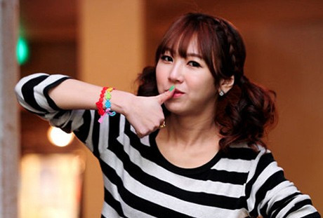 Trào lưu nhảy múa mang tên gọi Kiyomi (Gwiyomi) đến từ Hàn Quốc. Kiyomi có nghĩa là nhữngđiều dễ thương, cũng là tên một bài hát do ca sĩ Hari (Hàn Quốc) biểu diễn. Bài viết: http://news.zing.vn/Ba-Tung-xep-thu-2-trong-top-tu-khoa-hot-nhat-gioi-tre-2013-post378696.html#category Nguồn Zing News 