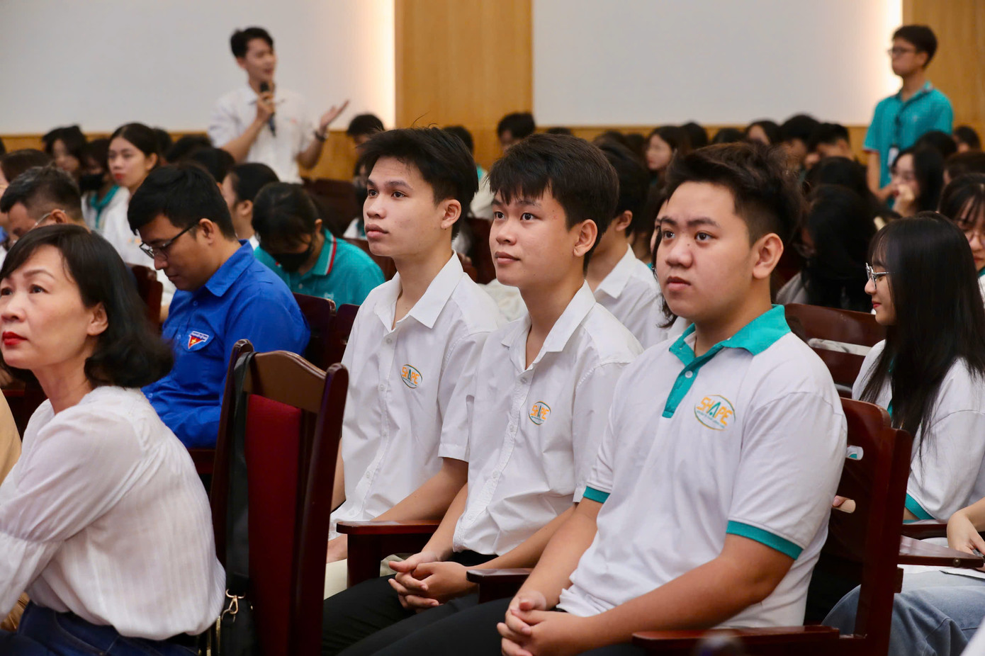 Không nên một phút nóng giận để hối hận cả cuộc đời ảnh 8