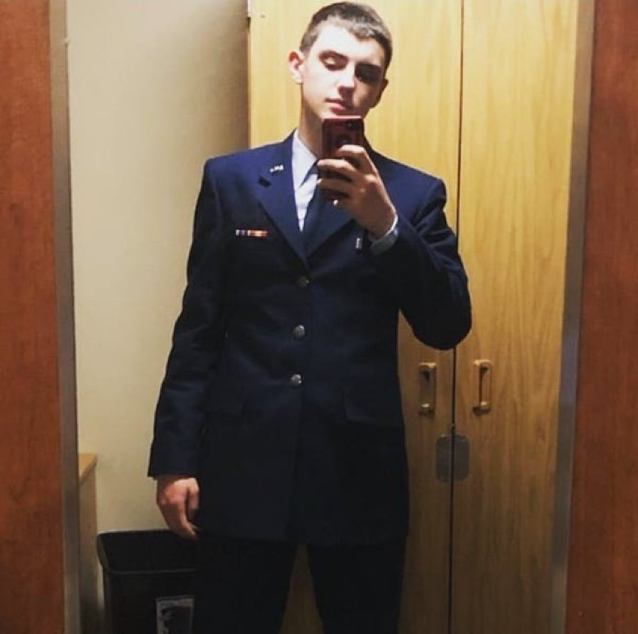 Jack Teixeira trong bộ đồng phục. Ảnh: Twitter