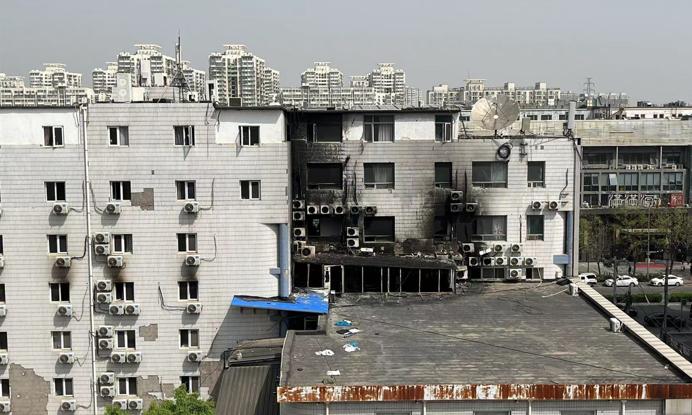 Hiện trường vụ cháy. (Ảnh: Hoàn cầu Thời báo) Hiện trường vụ cháy. (Ảnh: Hoàn cầu Thời báo)