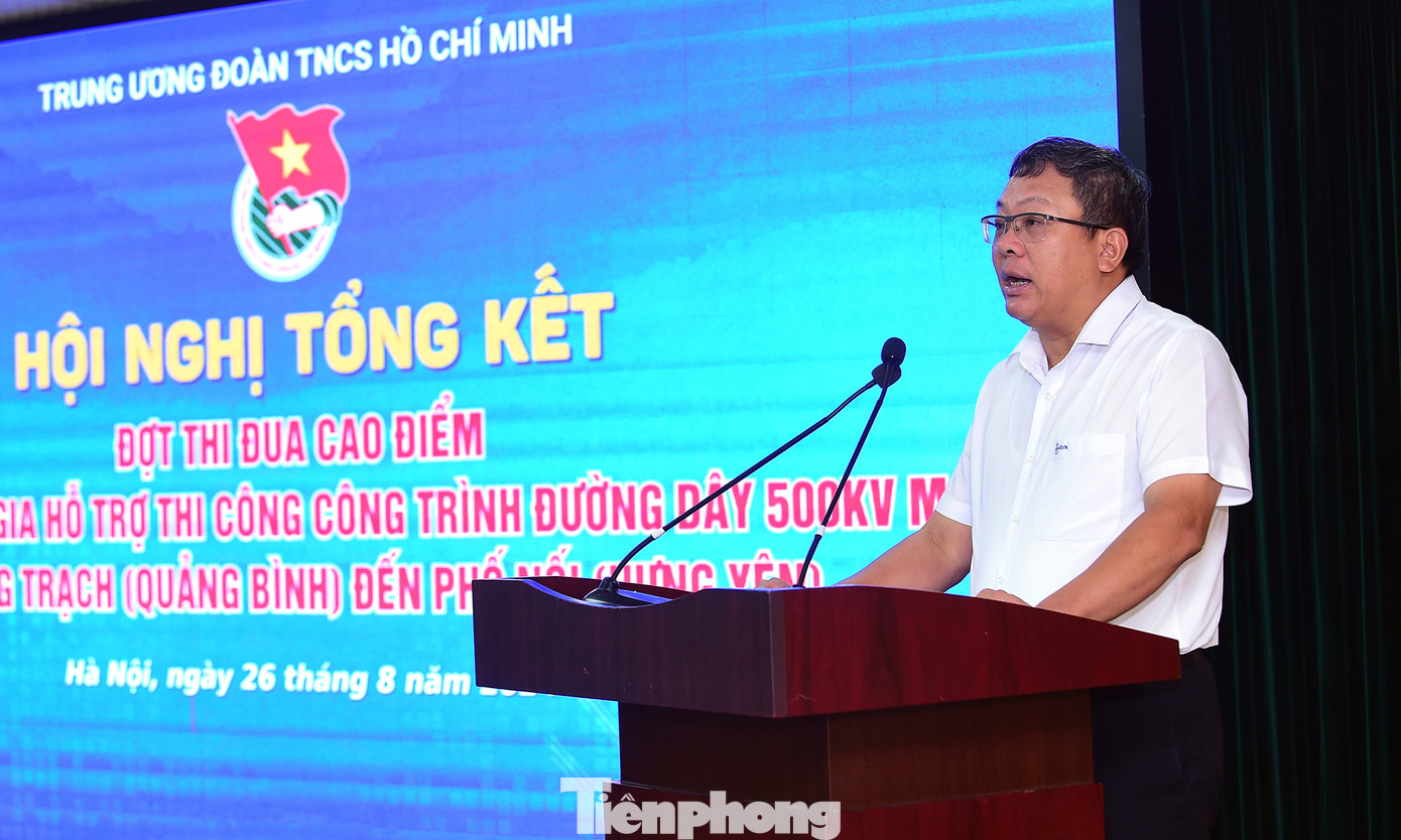 Ông Phạm Hồng Phương phát biểu tại hội nghị. Ảnh: Xuân Tùng