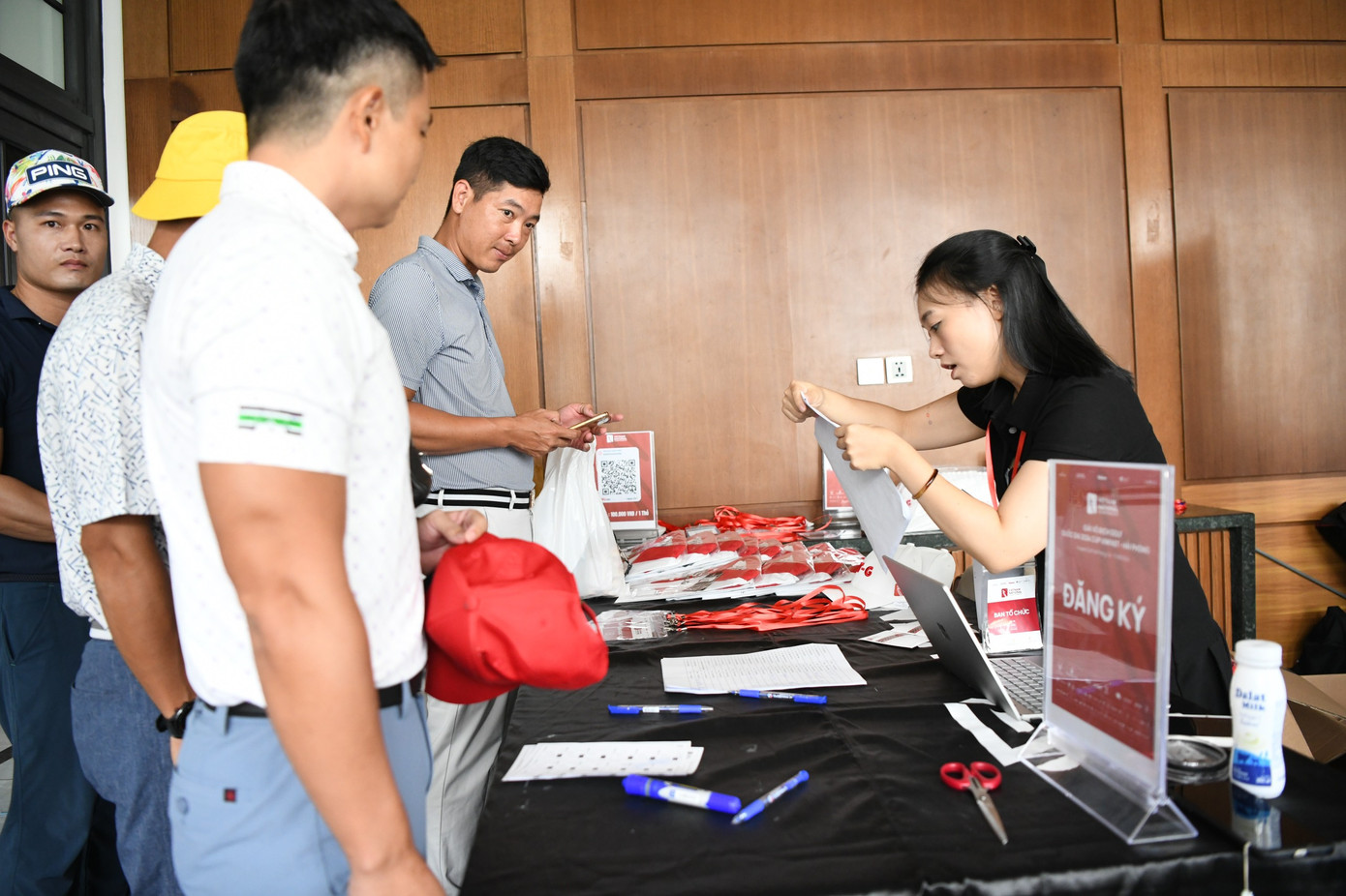 Giải đấu có sự tham dự của 150 golfer, trong đó có 120 golfer ở bảng nam và 30 golfer ở bảng nữ.