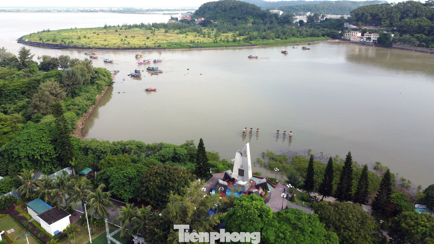 Ngày 12/8, tại Bến tàu không số K15, quận Đồ Sơn, TP. Hải Phòng (Bến K15), Ban tổ chức Giải Vô địch Golf Quốc gia 2024, Cúp VinFast – Hải Phòng tổ chức Lễ tri ân, tưởng niệm các Anh hùng liệt sĩ tàu không số, Đường Hồ Chí Minh trên biển.