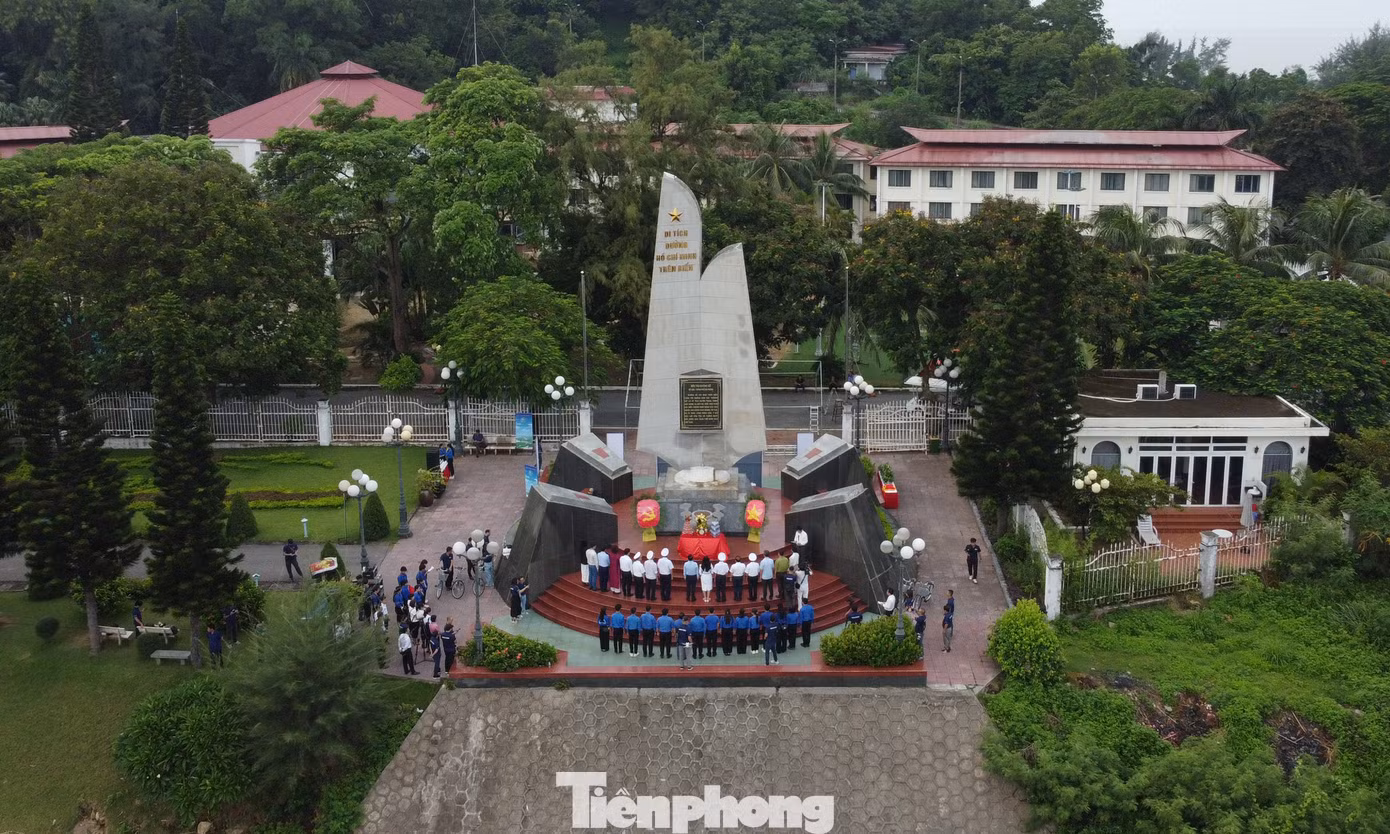 Ngày 12/8, tại Bến tàu không số K15, quận Đồ Sơn, TP. Hải Phòng (Bến K15), Ban tổ chức Giải Vô địch Golf Quốc gia 2024, Cúp VinFast – Hải Phòng tổ chức Lễ tri ân, tưởng niệm các Anh hùng liệt sĩ tàu không số, Đường Hồ Chí Minh trên biển.