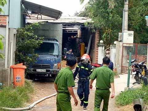 Hàng chục người ngất xỉu vì ngộ độc khí gas ảnh 1