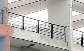 Kinh hãi phát hiện người chết treo cổ tại khu nhà mẫu ở Bình Dương ảnh 1