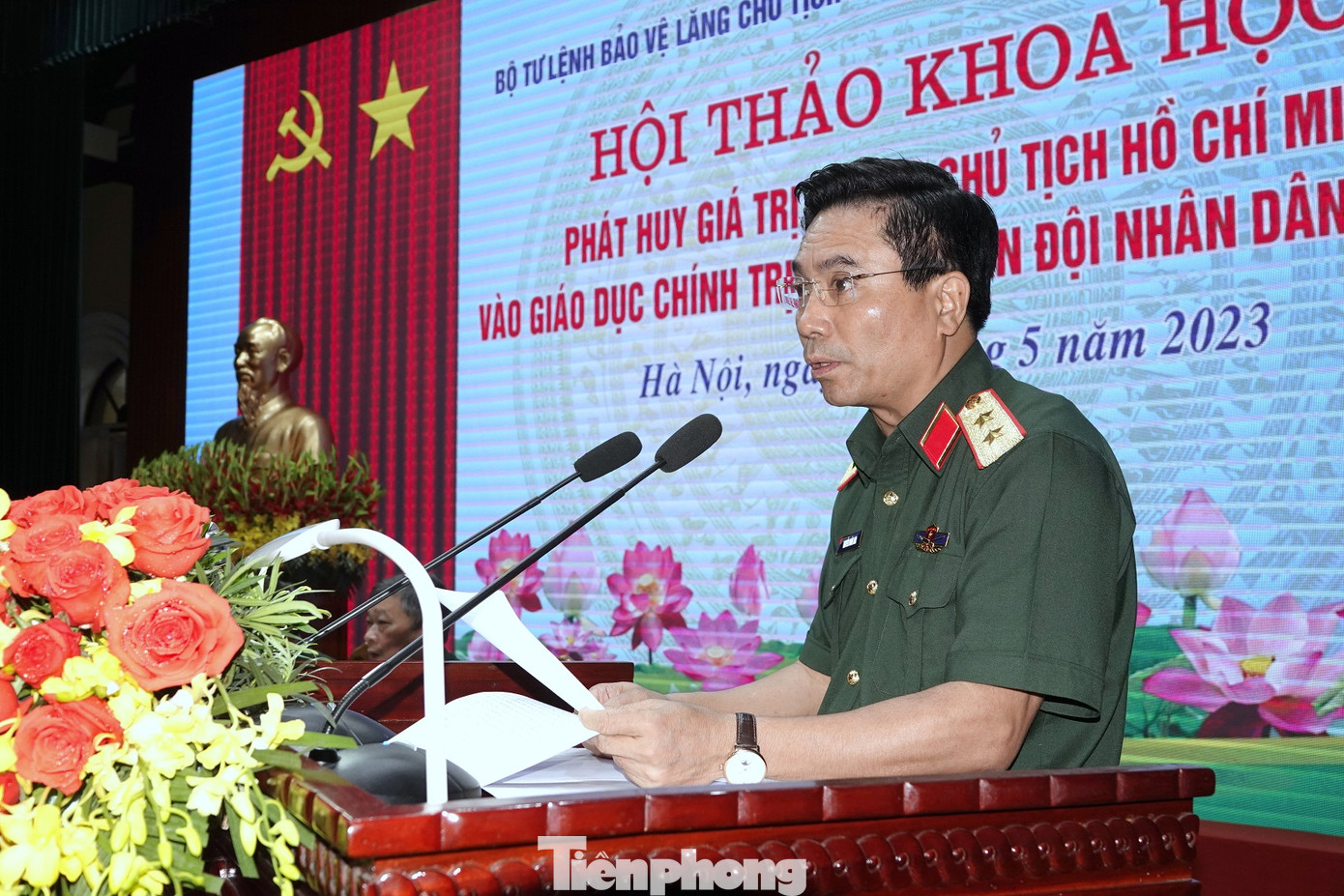 Trung tướng Nguyễn Doãn Anh - Phó Tổng tham mưu trưởng QĐND Việt Nam phát biểu chỉ đạo hội thảo.