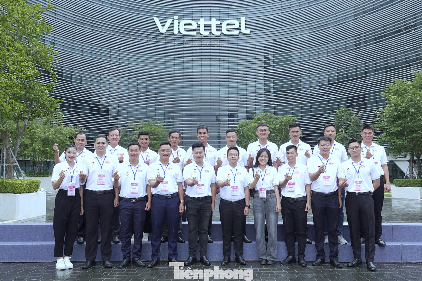 Đoàn đại biểu thanh niên Quân đội về dự Đại hội.